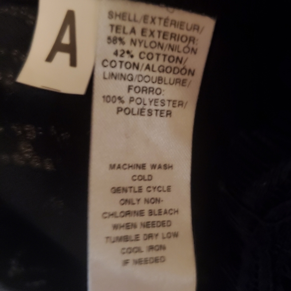 Loft navy lace lined sleeveless top. Excellent like new condition. Size xsp - Picture 5 of 5